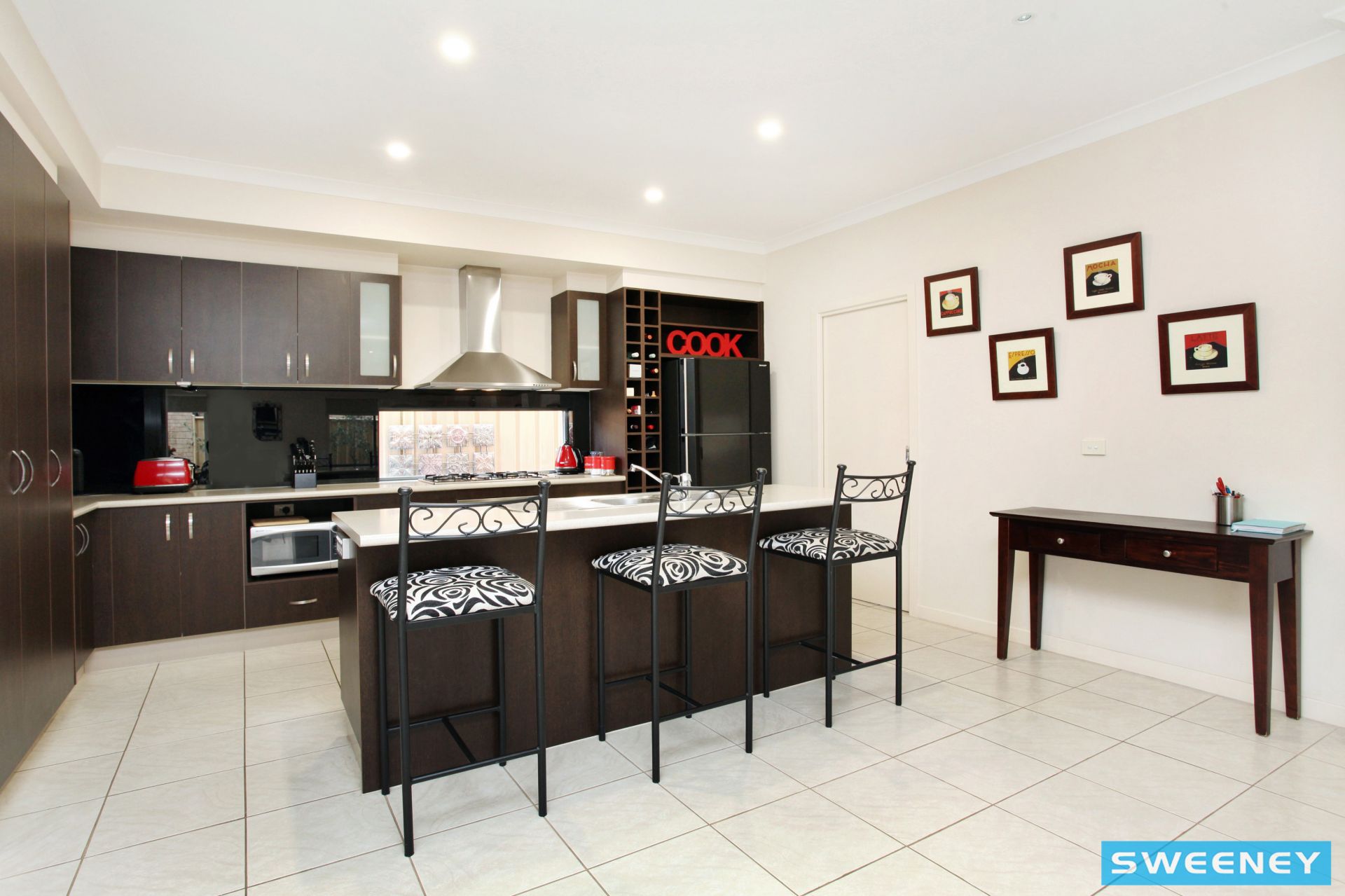 8 The Avenue, Caroline Springs - Thumbnail 8