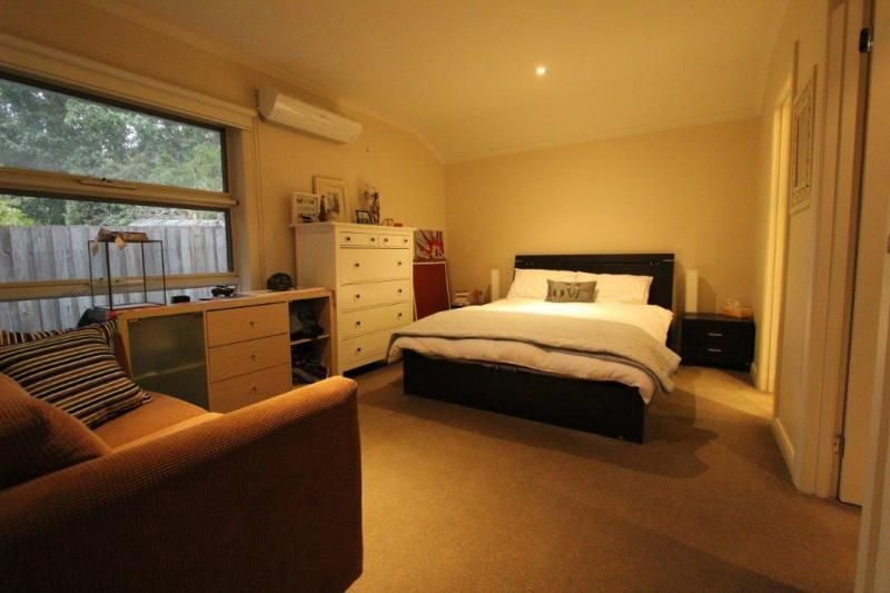 Immaculately Presented Spacious Villa Unit!!!