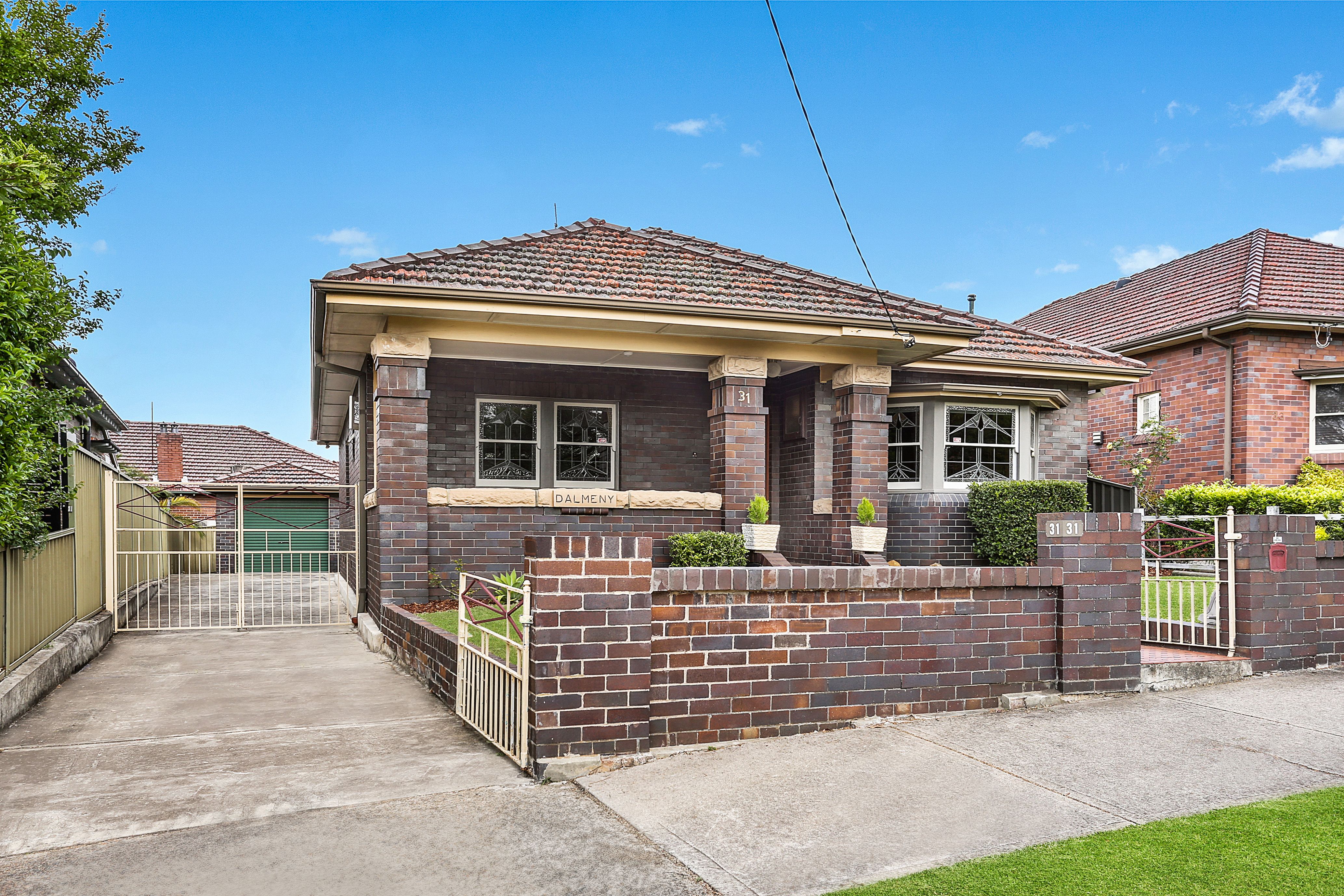 Sold property: $2,180,000 for 31 Arlington Street Dulwich ...