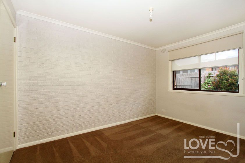 WELL PRESENTED, PERFECTLY LOCATED UNIT
