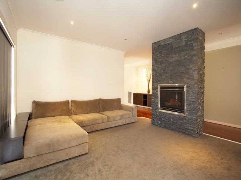 29 Bushy Park Avenue, Caroline Springs - Thumbnail 3