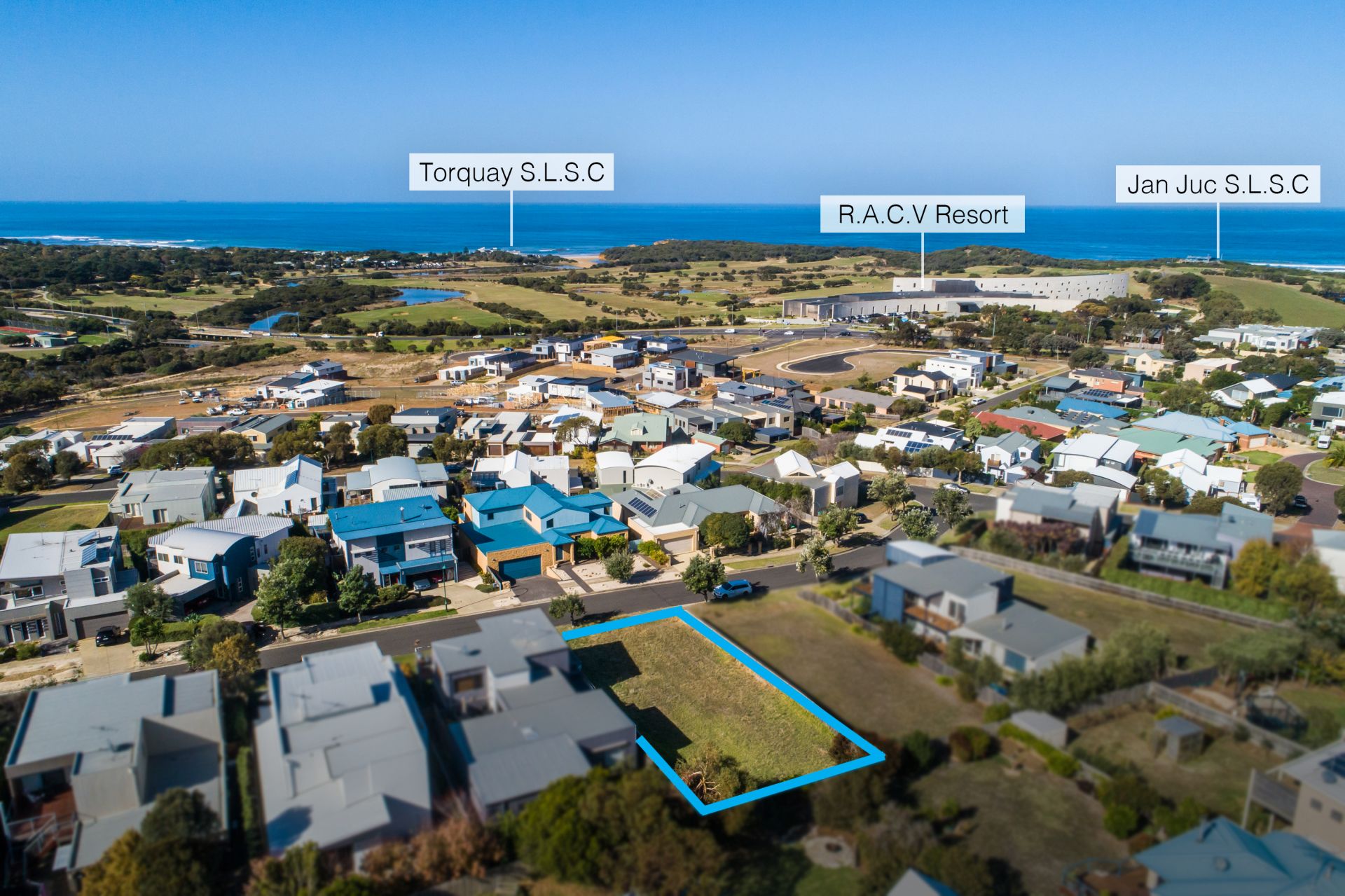 7 Beach View Crescent, Torquay - Thumbnail 2