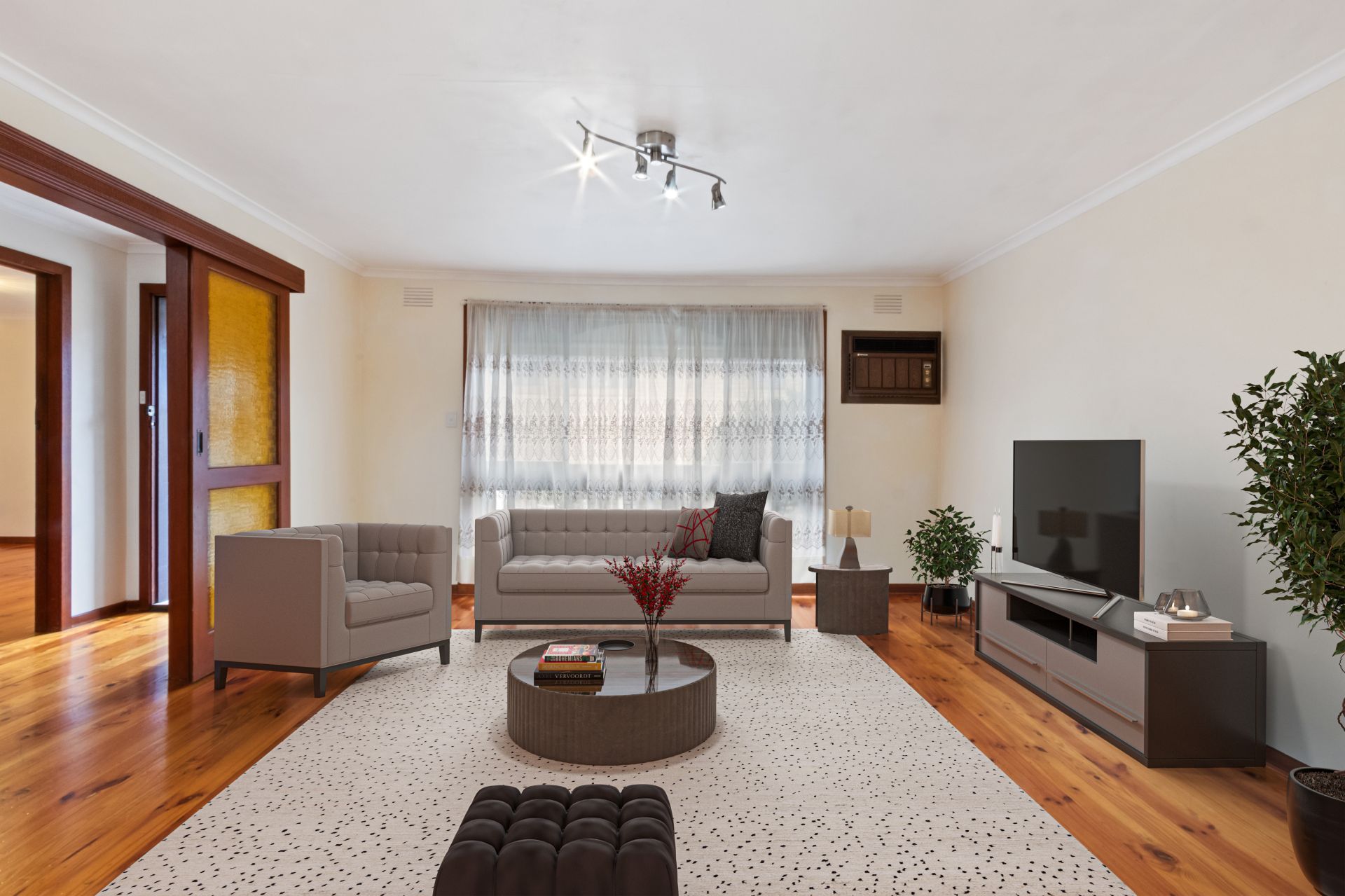 A Vision Of Mid-Century Charm With Spacious Dimensions