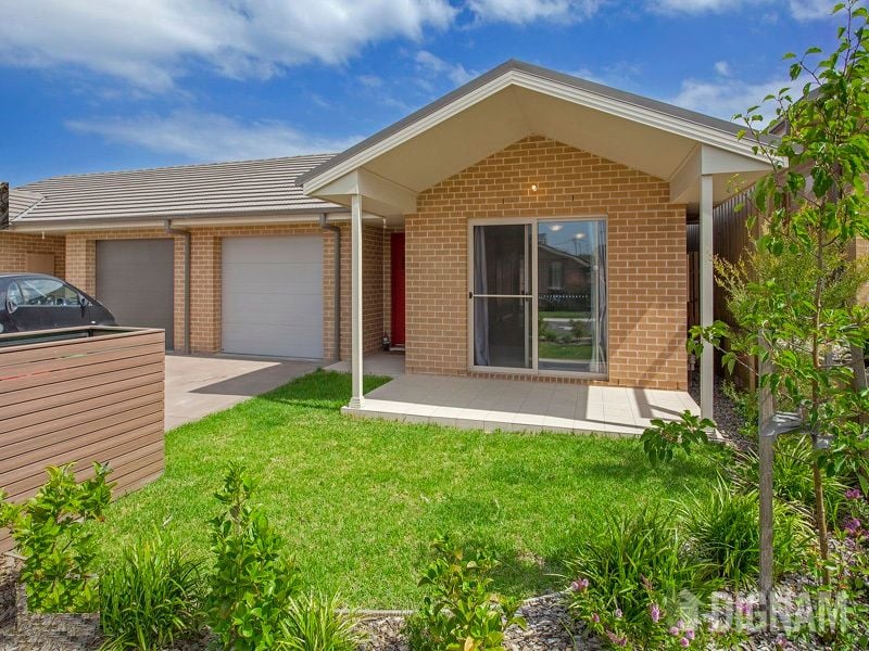 44 Churchill Circuit, Barrack Heights NSW 2528