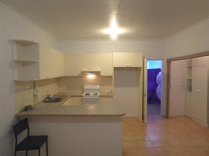 BUDGET PRICED SHOP & RESIDENCE