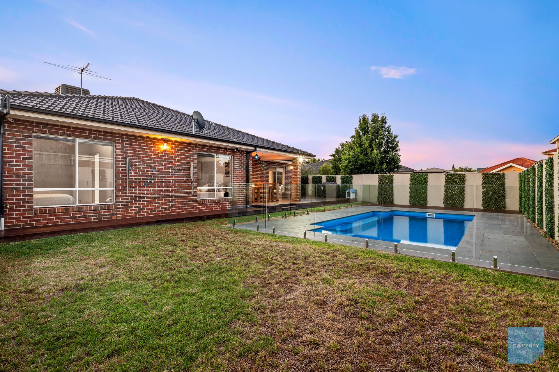 22 Swanston Court, Taylors Hill - Thumbnail 6