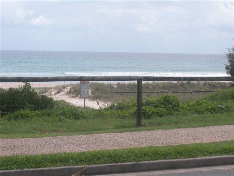 250 Pacific Parade BILINGA QLD, Bilinga - Thumbnail 4