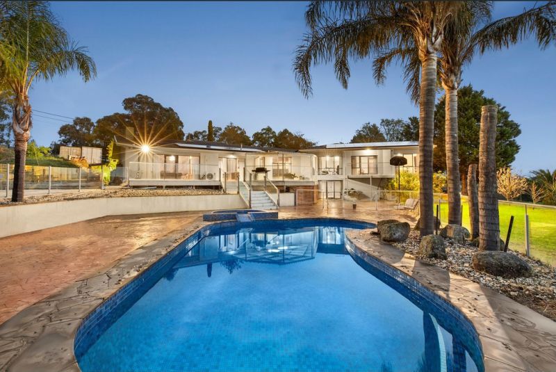 The lifestyle of your dreams on 21,830m2 (approx.) with suburban convenience