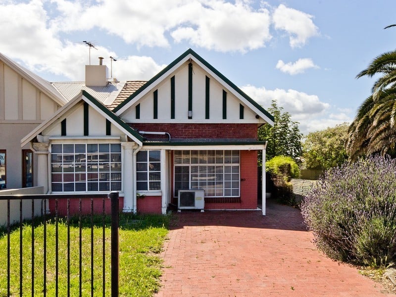 1/21a Adelphi Terrace  Glenelg North 5045