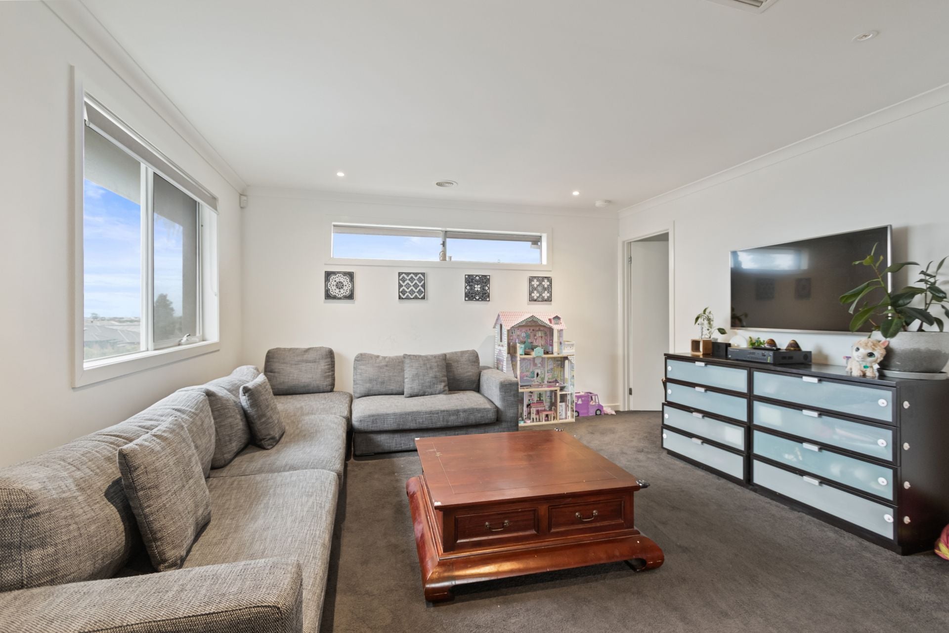 FINE FINISHES, EXPANSIVE SPACES