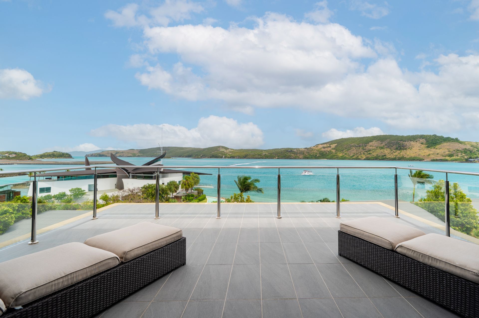 yacht club villa 4 hamilton island