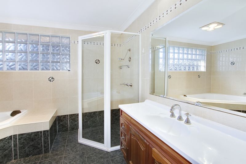 18 Snailham Crescent, South Windsor - Thumbnail 6