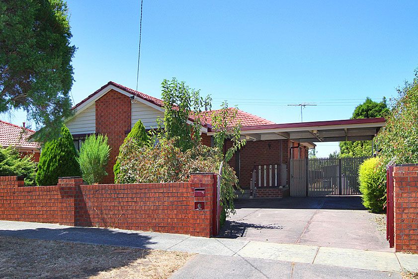 FOUR BEDROOM FAMILY HOME, WITH LOCATION TO MATCH !   *Insp Thu 2nd Nov @ 5:00pm*