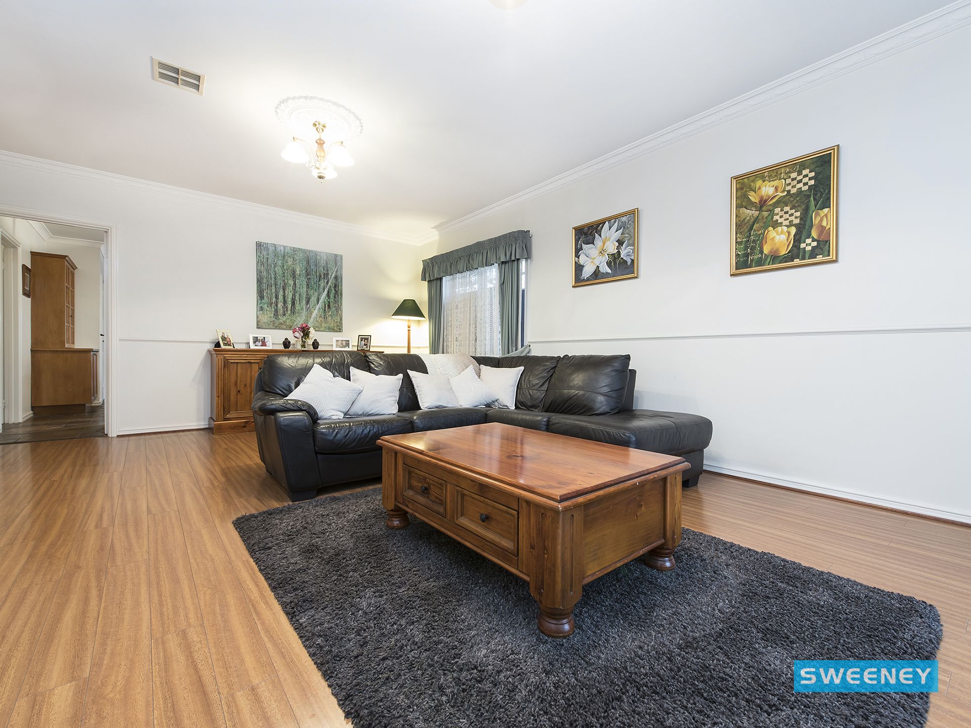 6 Hawkesbury Avenue, Hillside - Thumbnail 4