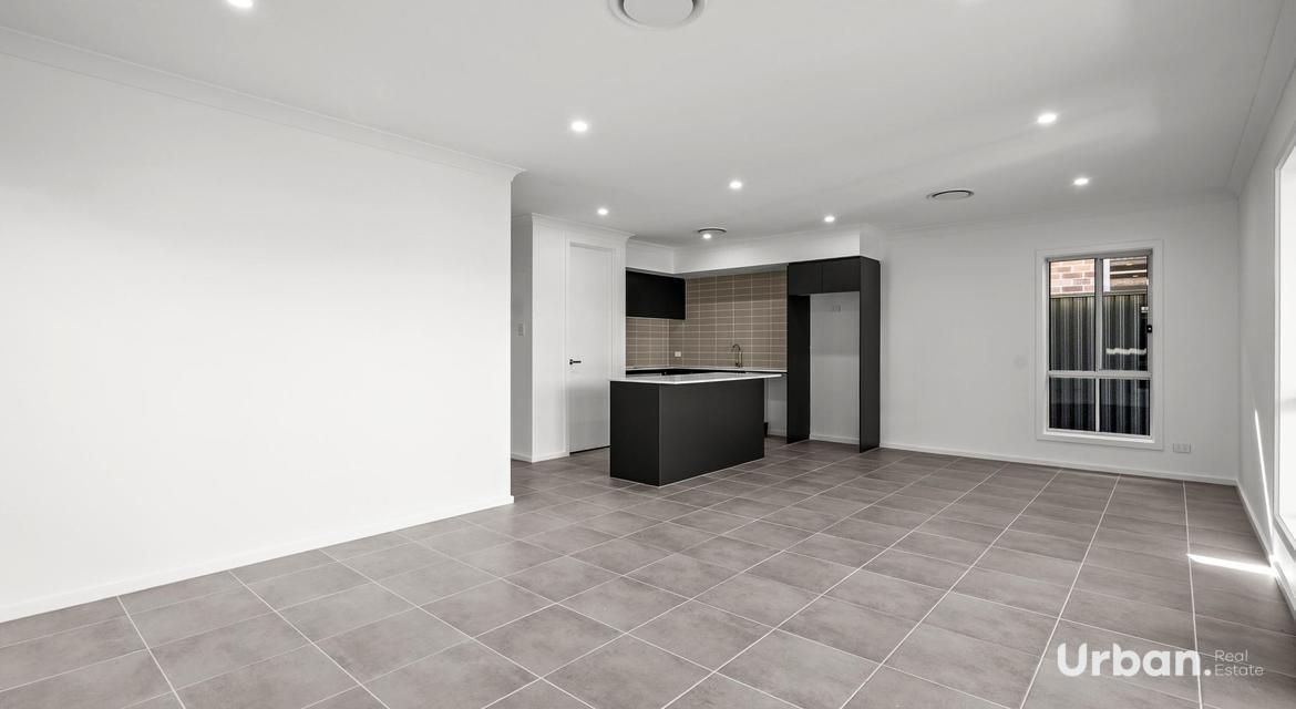 Austral 19 Parhelion Street