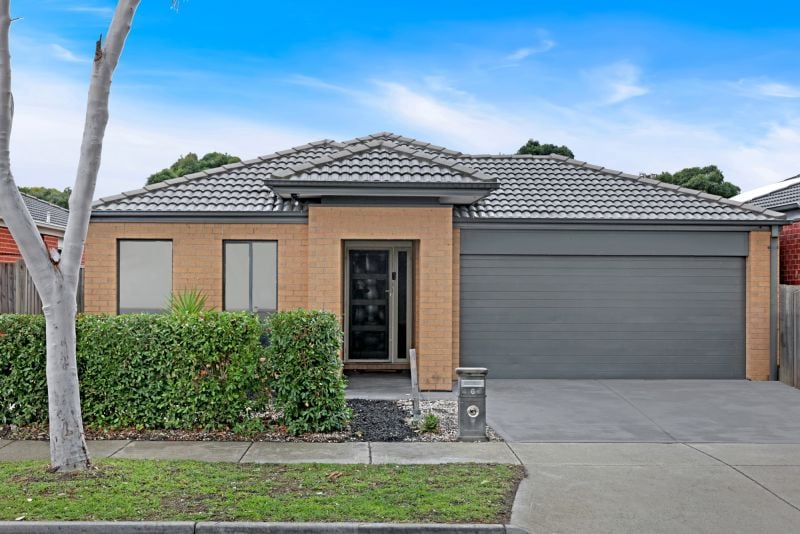 6 Persimmon Way, Doreen