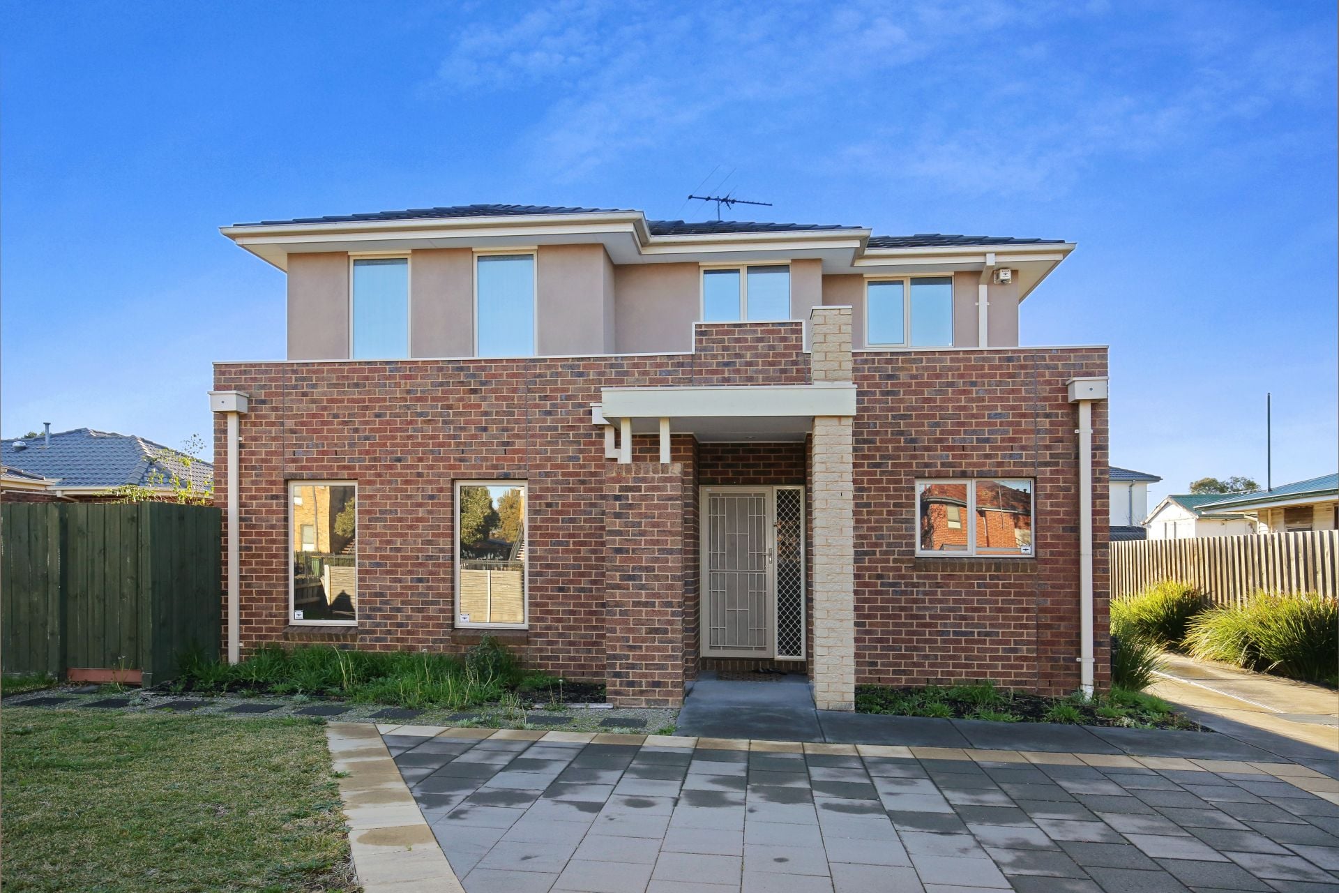 Modern & Spacious!
