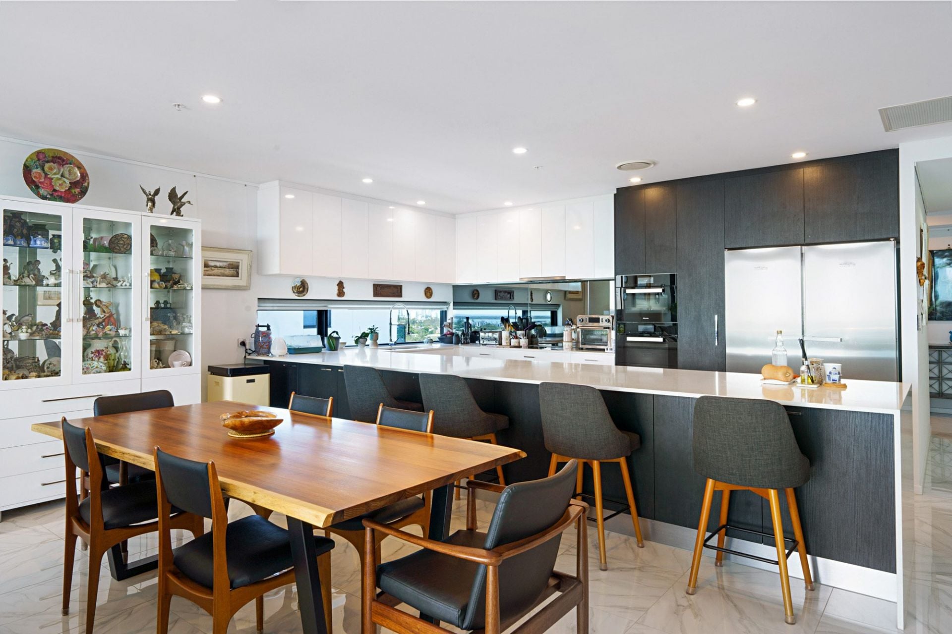 41306/5 Harbour Side Court, Biggera Waters - Thumbnail 2