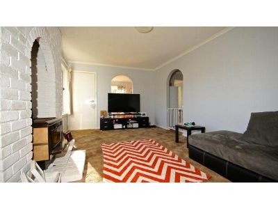 3
 
 
 
  
 
 
 1
 
 
 
  
 
 
 2
 
 
 
 
 
 
 
 70 Ronald Street, DEVONPORT TAS 7310, Devonport - Thumbnail 5