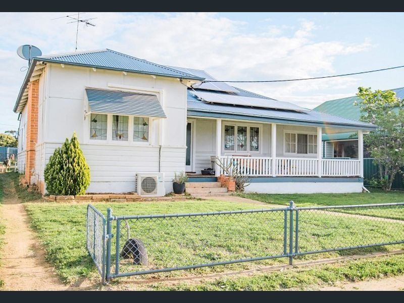 For Sale By Owner Wellington NSW 2820 93 Gisborne Street