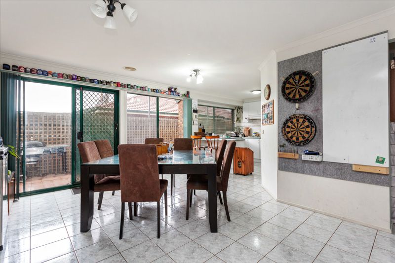 12 Gibson Court, Altona Meadows - Thumbnail 3