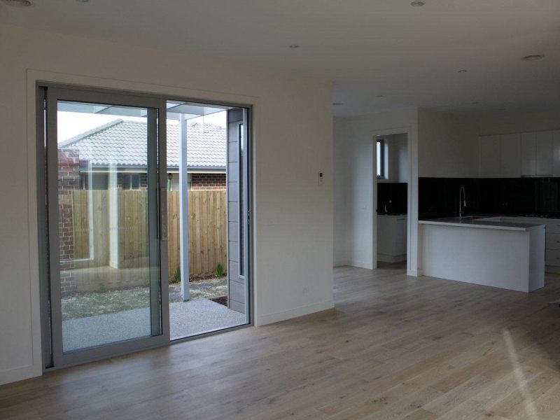 2/152 Blyth Street, Altona - Thumbnail 6
