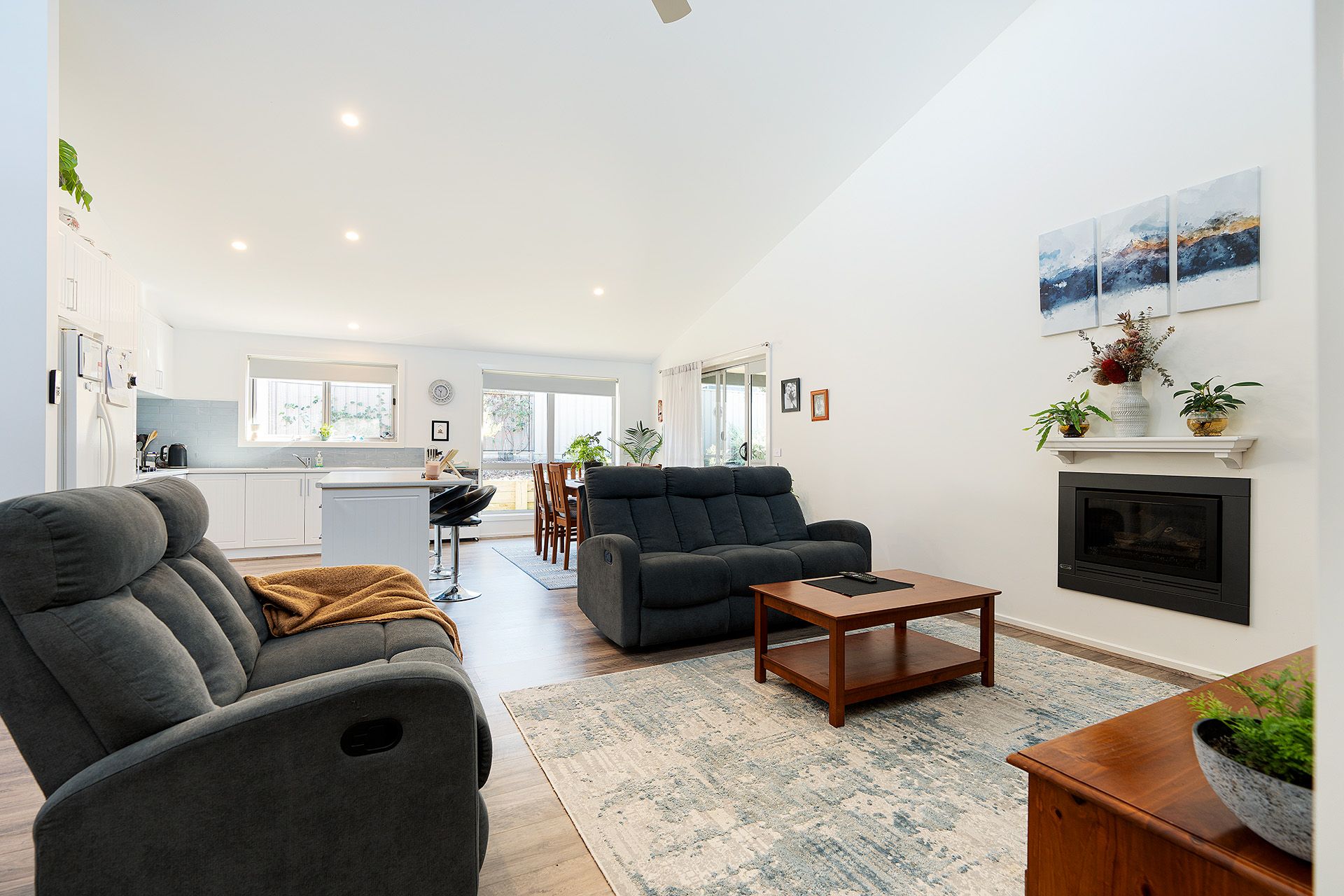 51 Woodman Drive, McKenzie Hill - Thumbnail 3
