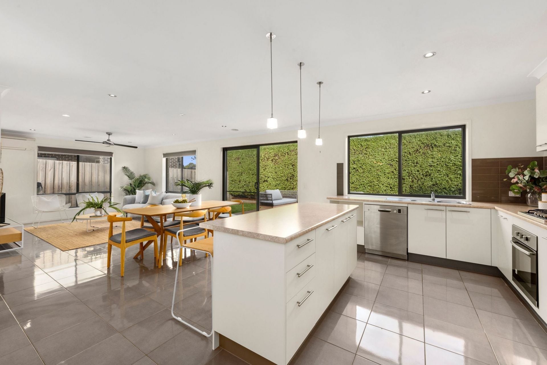 5 Oakdean Boulevard Ocean Grove VIC, Ocean Grove - Thumbnail 6
