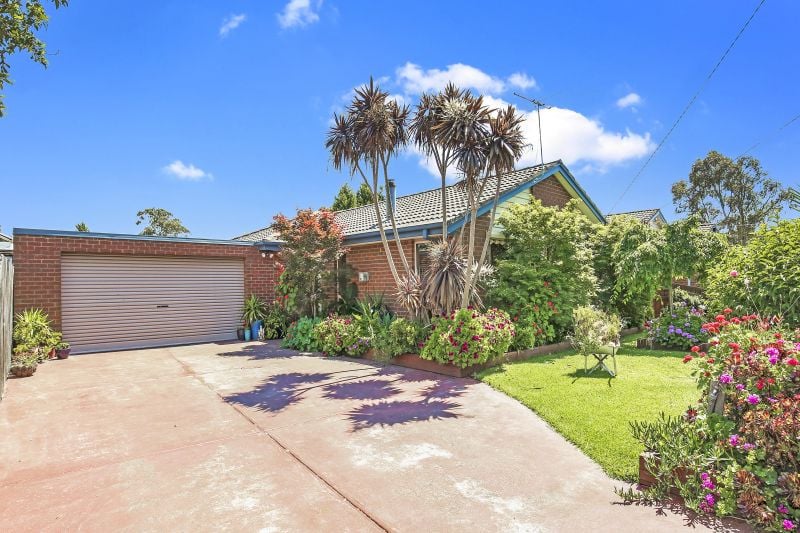 25 Pommel Crescent, Epping