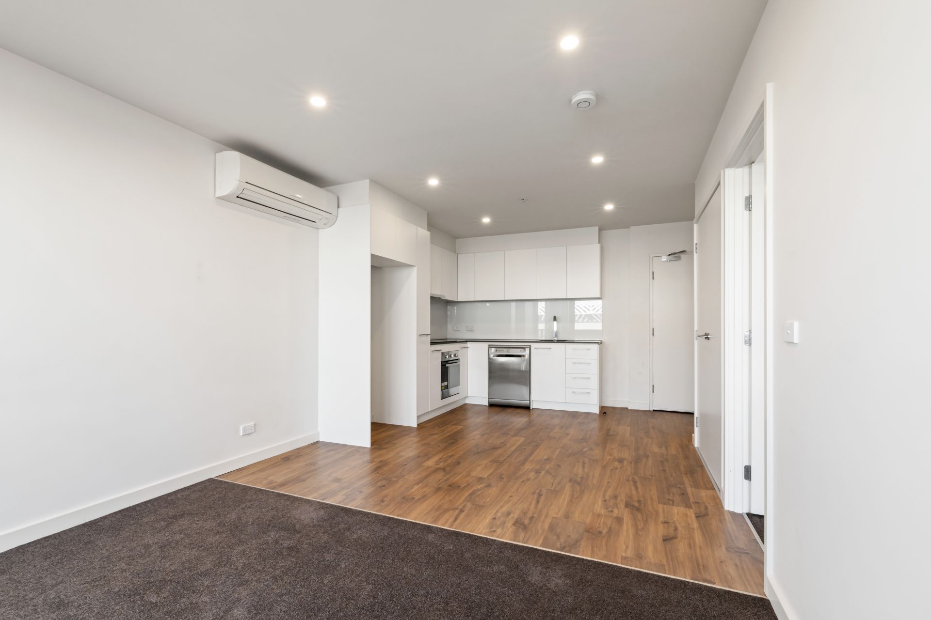 Modern Apartment in Prime Preston Location
