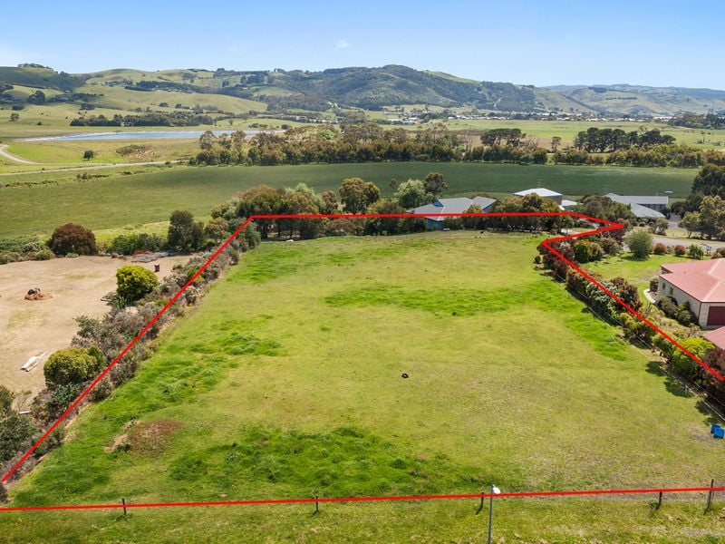 28 Ocean Park Drive, Marengo - Thumbnail 2