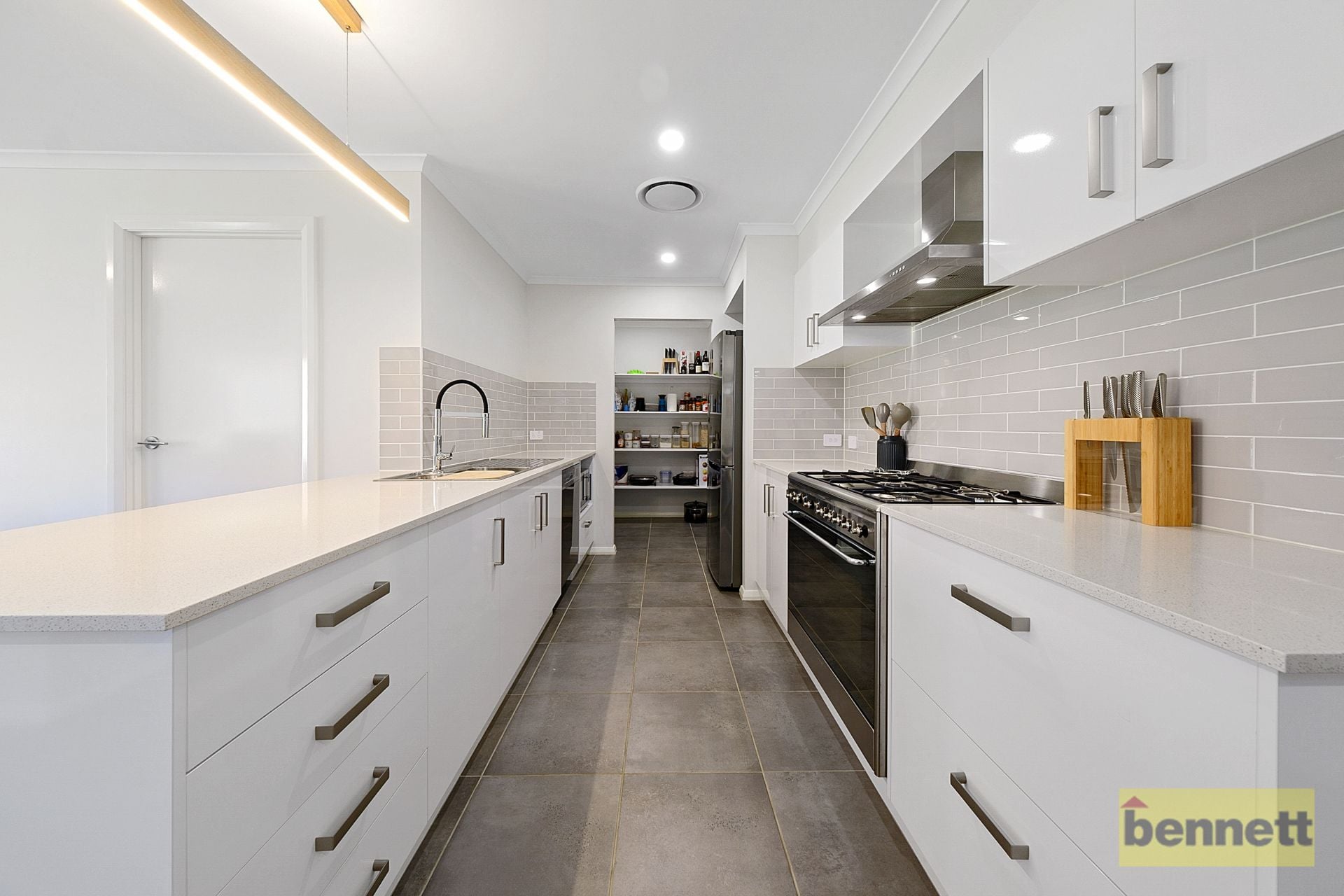 27 Grazier Way, North Richmond - Thumbnail 4