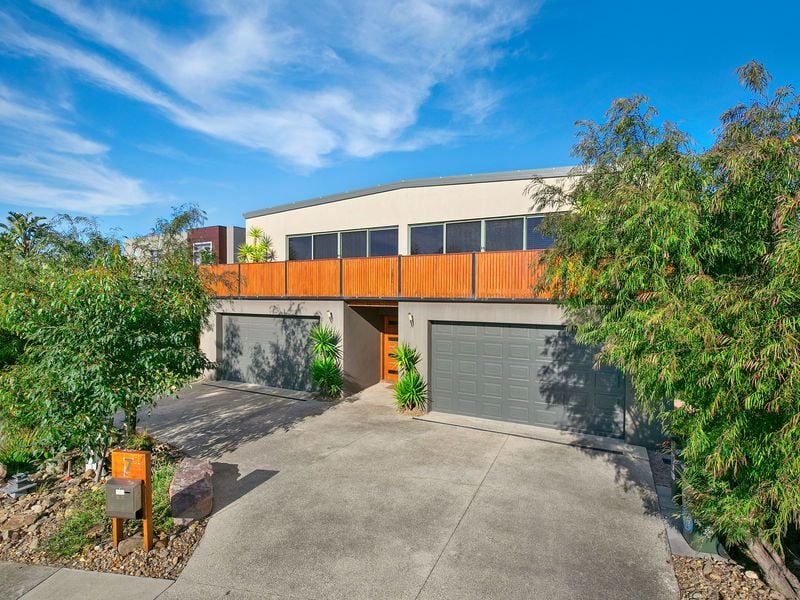 7 Lune Court, Torquay - Thumbnail 2