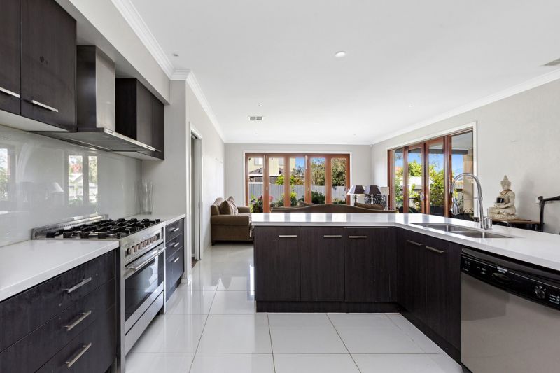 21 Findon Court, Point Cook - Thumbnail 4