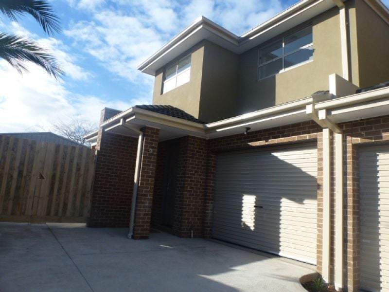 4/86 Rathcown Road, Reservoir