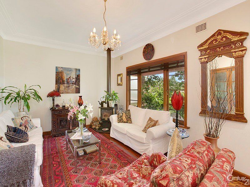 6 Roberts Street, JANNALI, Jannali - Thumbnail 3