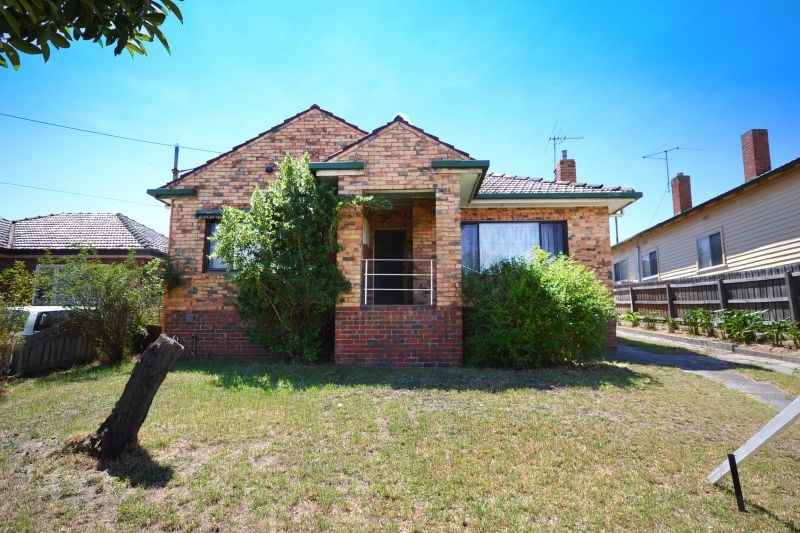 12 Hawker Avenue, Preston