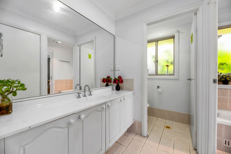 11 Cadman Place, Woodcroft