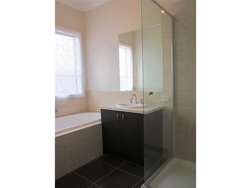 FOUR BED + RUMPUS MASTER PIECE IN LYNDARUM ESTATE