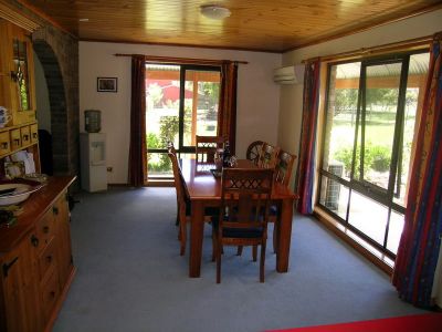 16 Winifred Avenue, ACACIA HILLS, Acacia Hills - Thumbnail 3