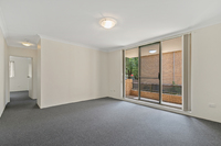 1/16 Central Avenue, Westmead