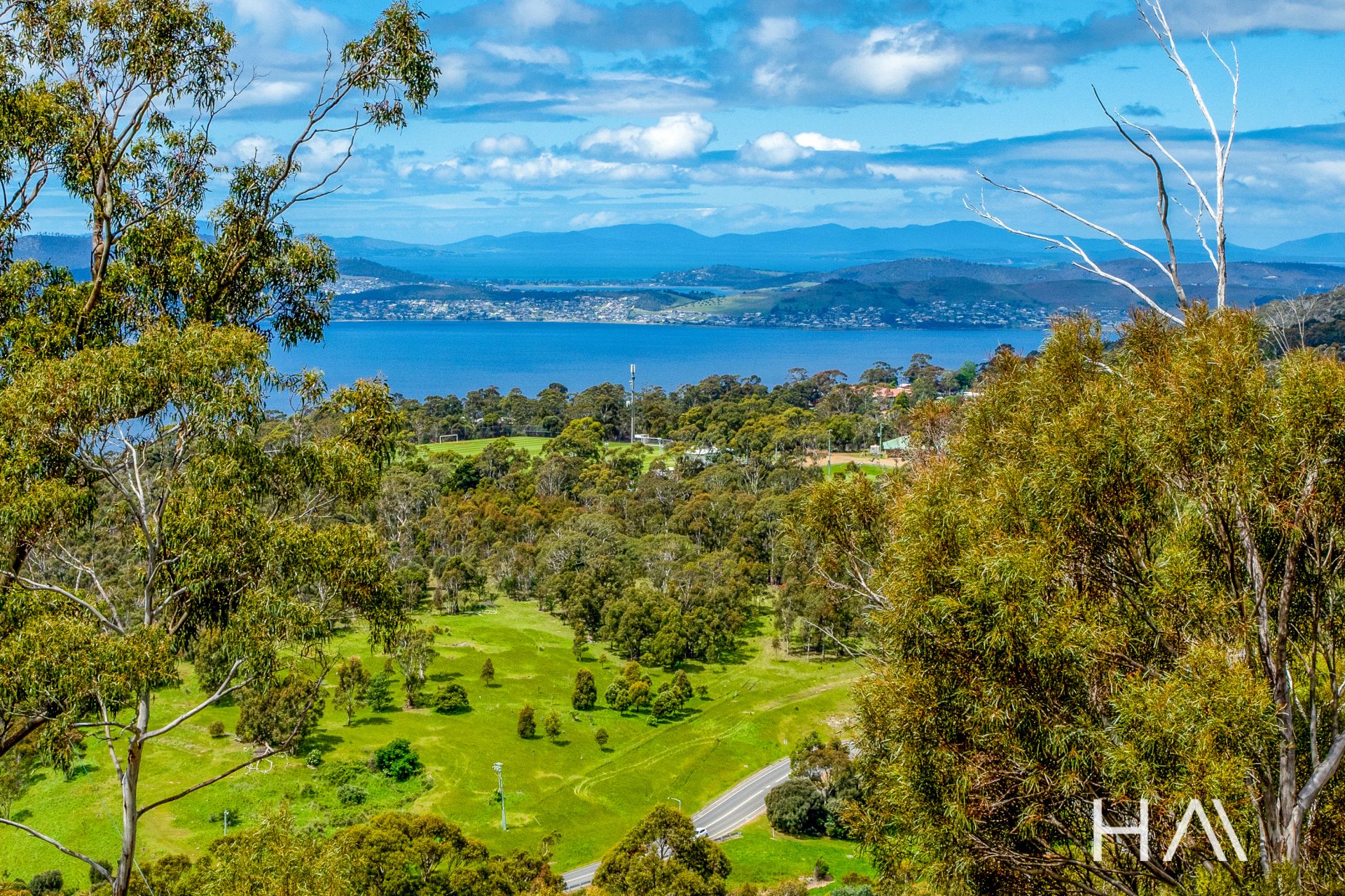 31 Hillcrest Road, Tolmans Hill Harrison Agents