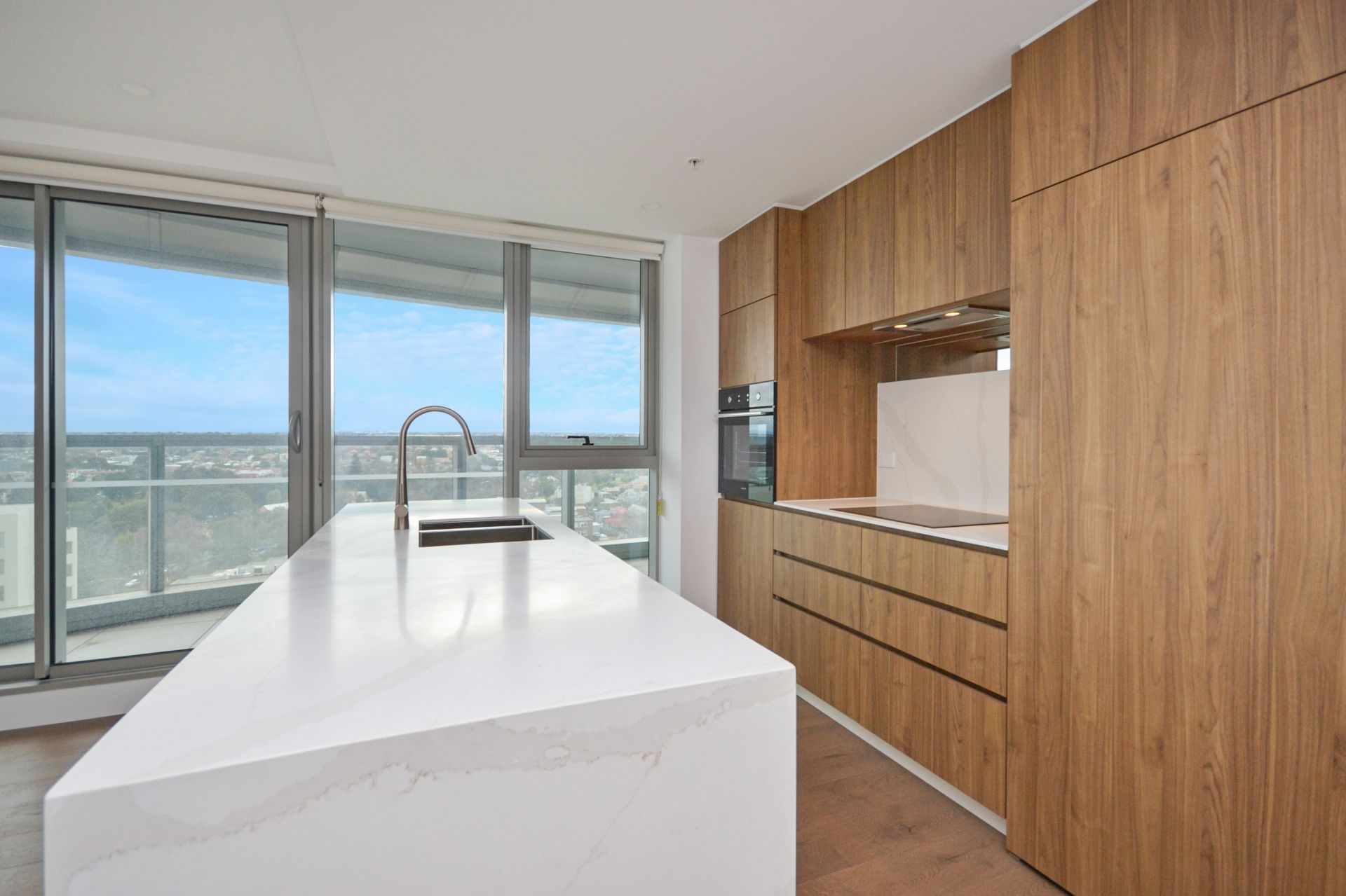 BRAND NEW PREMIUM APARTMENT