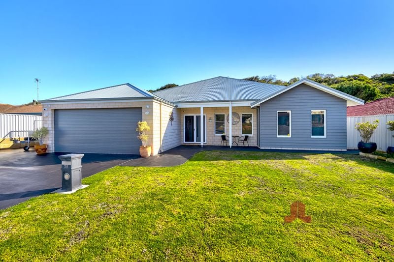 Real Estate For Sale 39 Burcham Drive Binningup , WA
