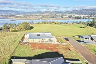 33A Skyline Drive, East Devonport, East Devonport - Thumbnail 4