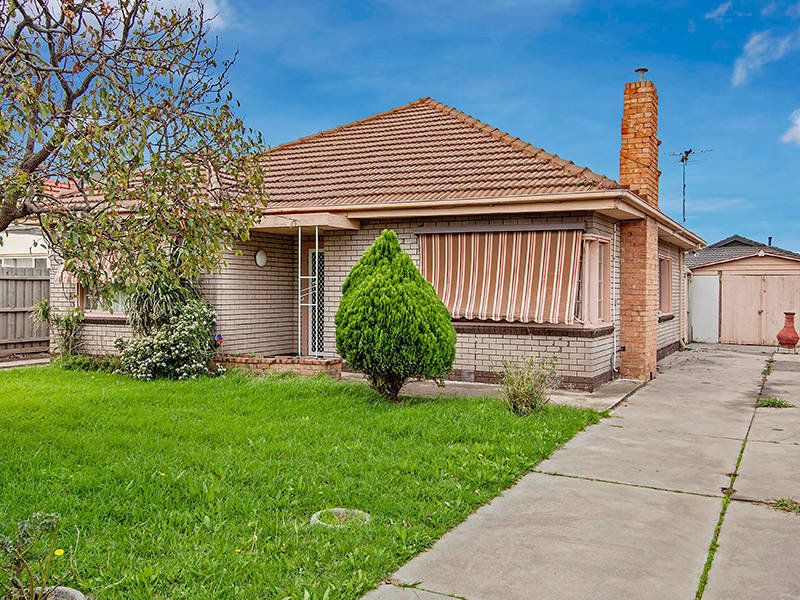 52 Millers Road, Seaholme - Thumbnail 2