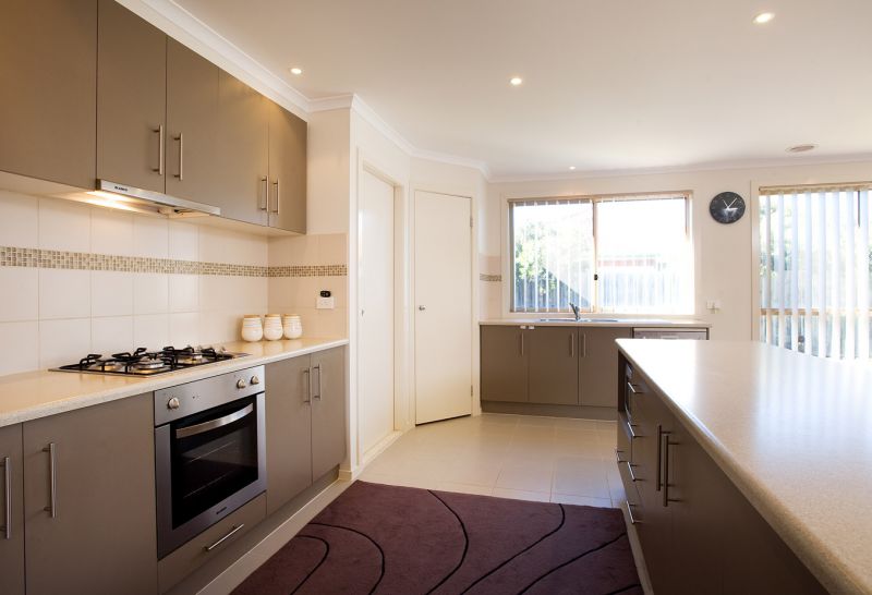 2 Nicholas Place, BROOKFIELD, Brookfield - Thumbnail 3