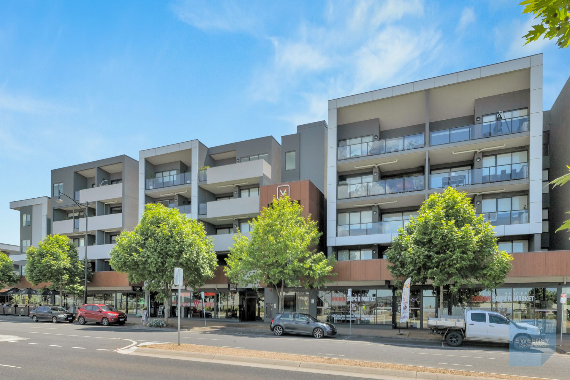 318/9 Commercial Road, Caroline Springs - Thumbnail 2