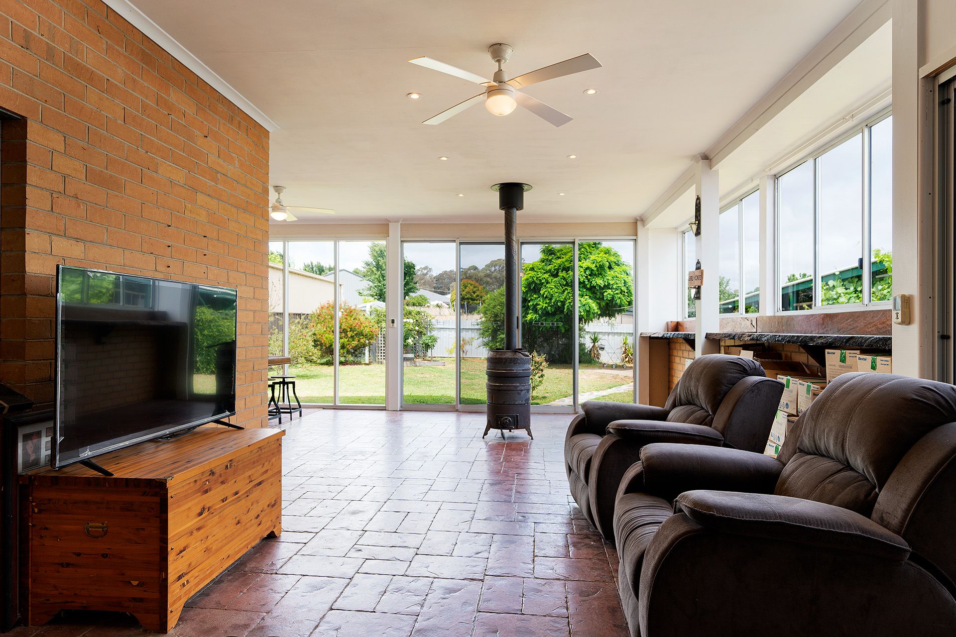 173 Main Road, Campbells Creek - Thumbnail 3