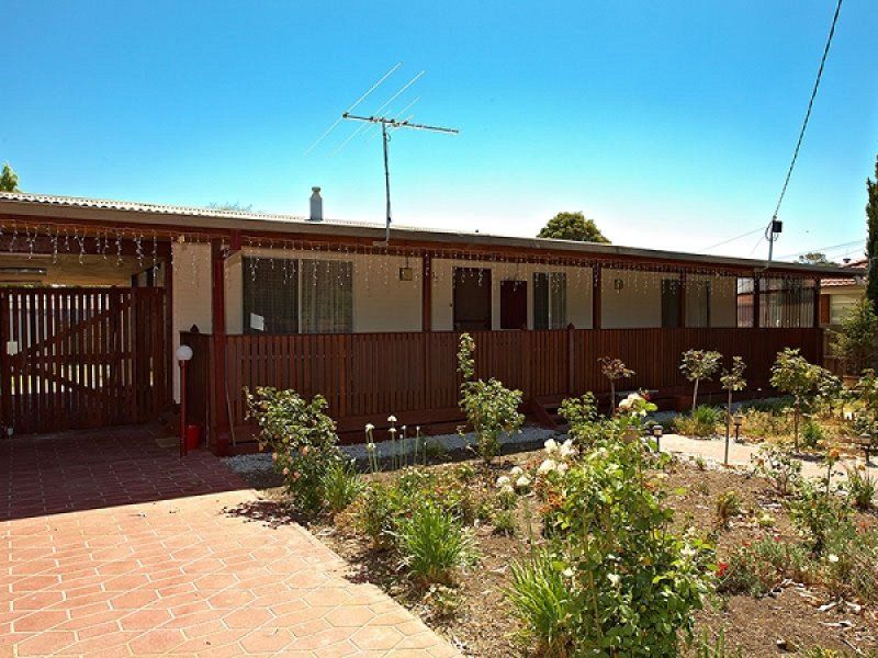 31 Ross Road, Altona North - Thumbnail 2